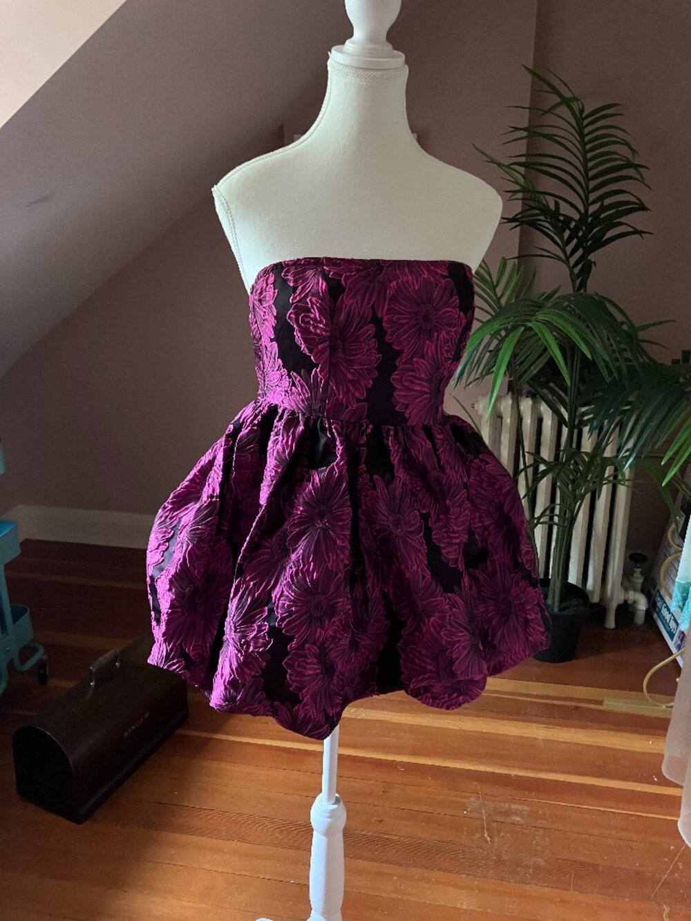 Red & black jacquard textured mini length babydoll party dress with bubble hem